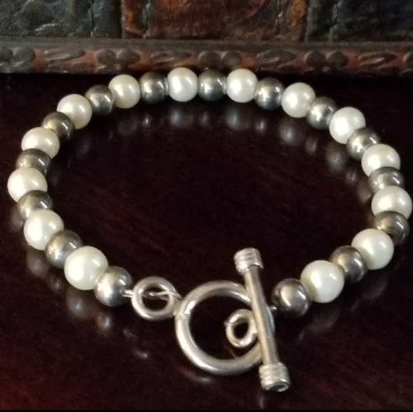 Silpada Sterling Silver & Pearl Bracelet - Picture 10 of 11